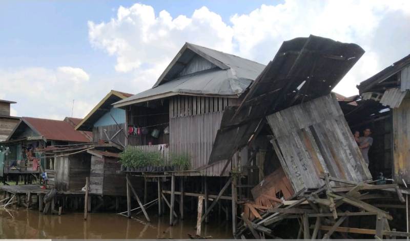 Lagi, Kapal Tongkang Batu Bara Hantam Rumah Warga di Sebulu