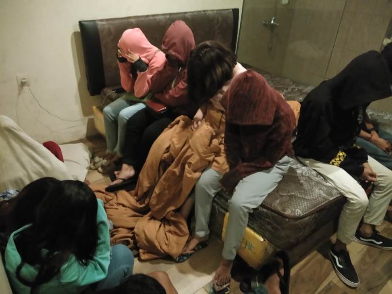 Polisi Amankan 28 Remaja Ngamar di Hotel, 10 Diantaranya Wanita Muda