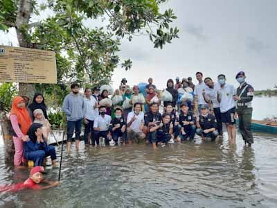 Kampus Untag 1945 Samarinda Peduli Korban Banjir Kalsel