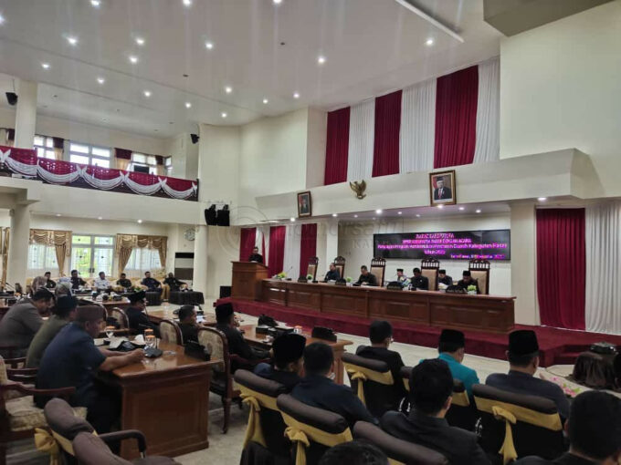 DPRD Paser sepakati 8 Propemperda Inisiatif Pemkab Jadi Raperda 2023