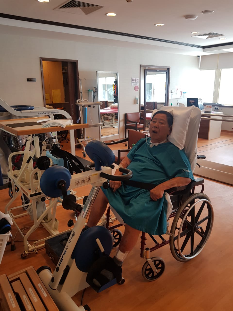 Menengok Rudy Suardana di Mount Elizabeth Singapura, Kesehatannya Kini Kian Membaik