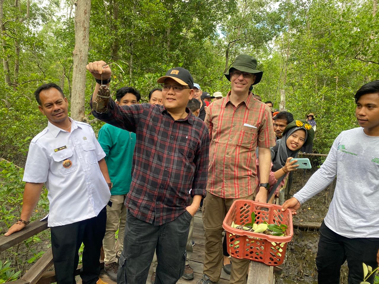 Keramba untuk Tampung Tangkapan Nelayan