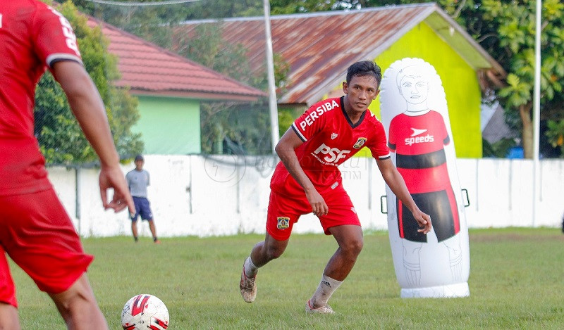 Adam Maulana Jadi Paket Transfer Vera ke Arema FC?