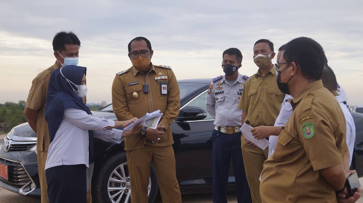 Kasmidi Tinjau Pelabuhan Kenyamukan, Pembangunan Jalan Penghubung Jadi Prioritas