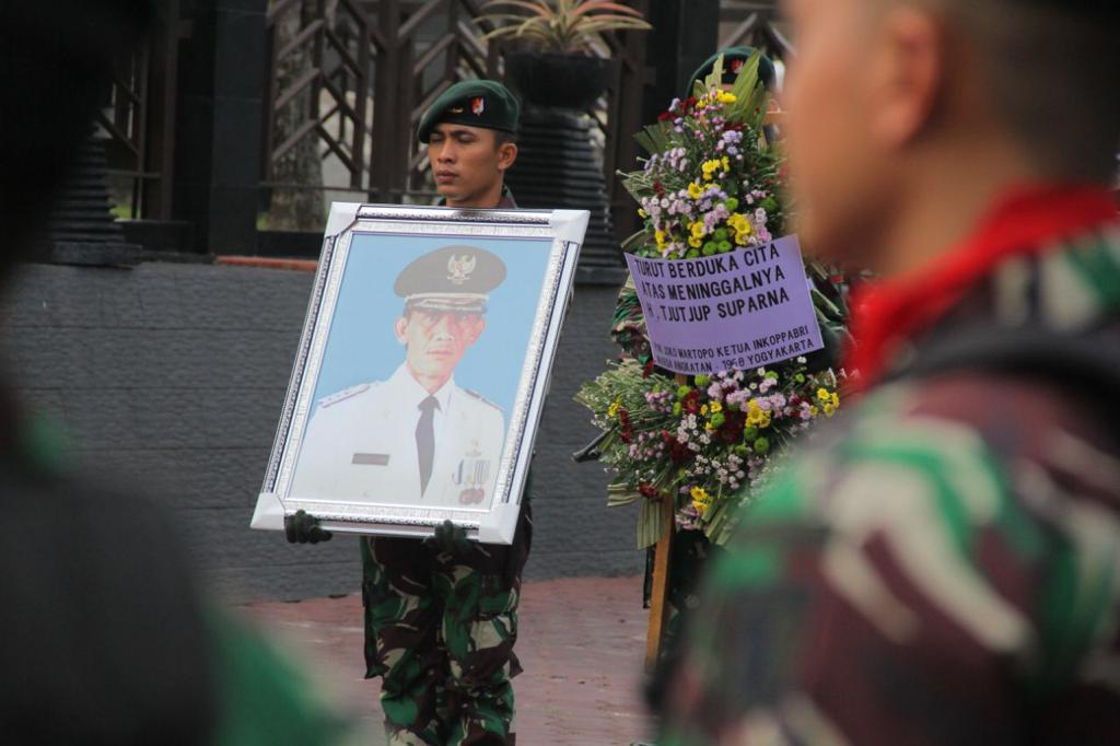 Mantan Wali Kota Balikpapan Tjutjup Suparna Tutup Usia