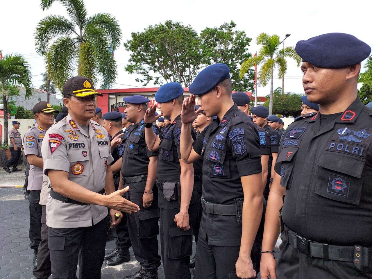 Personel Polda Kaltim Kembali ke Markas