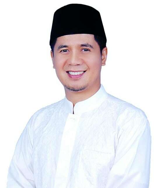 Yasser Arafat Kokoh di Puncak