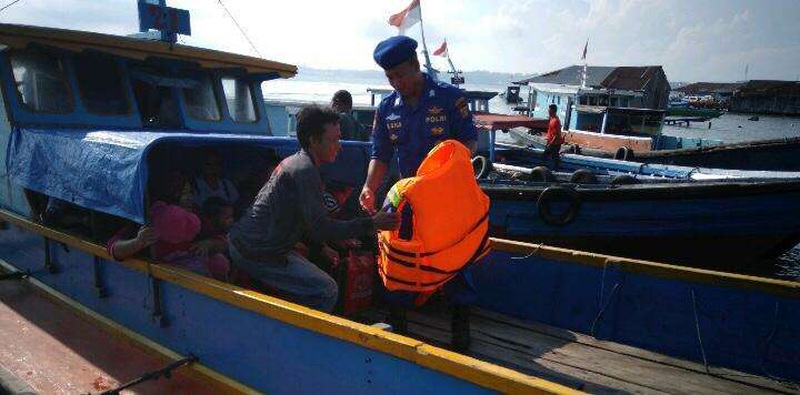 Sat Polair Patroli Penggunaan Life Jacket