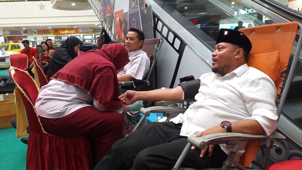 DPD PDIP Kaltim Adakan Donor Darah di Pusat Perbelanjaan