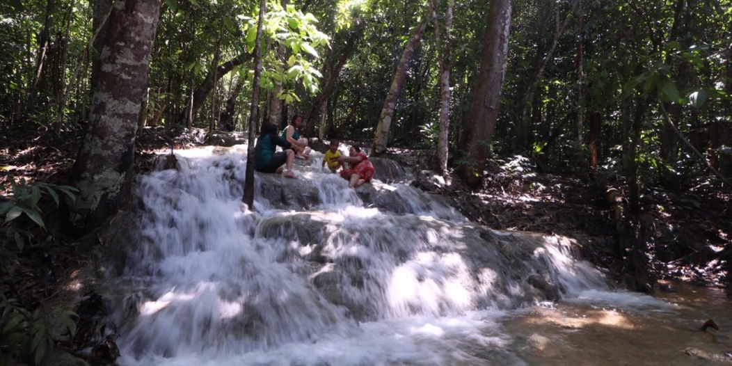 Singgah di Air Terjun Tangga Bidadari, Wisata Tersembunyi Cocok untuk Relaksasi