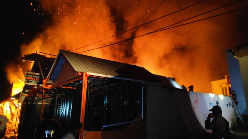 Bontang Baru Membara saat Warga Terlelap, Dua Orang Alami Luka Bakar