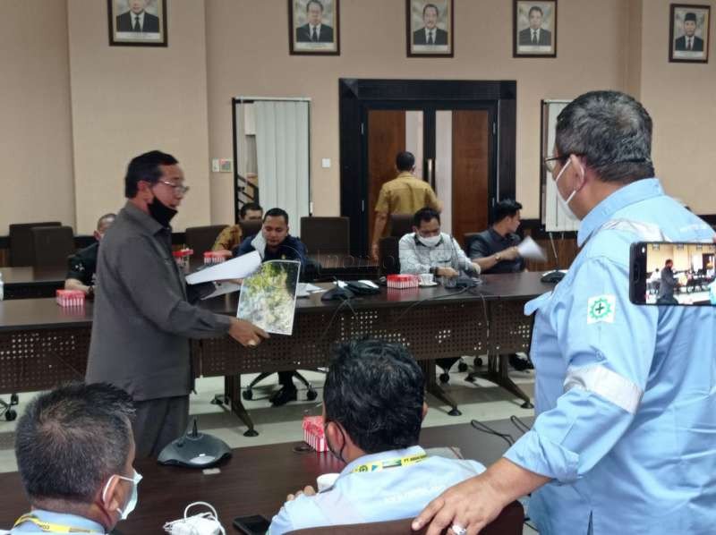 Kebun Salak Gagal Panen, Petani Kukar Sebut Tercemar Limbah