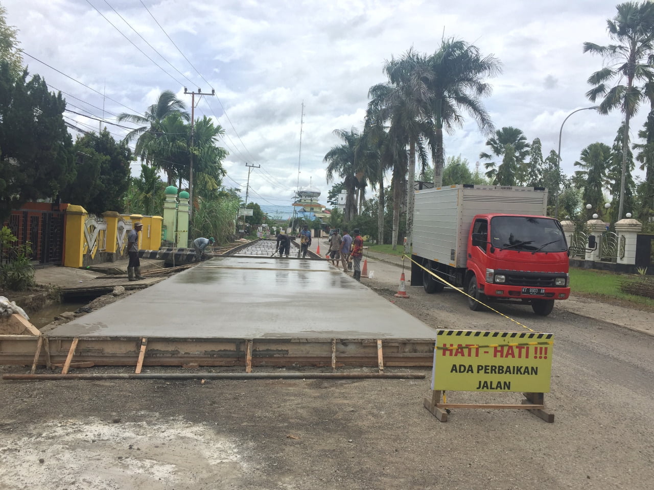 Perbaikan Jalan Gajah Mada dari Swadaya Kontraktor, Bukan Duit Pemkab