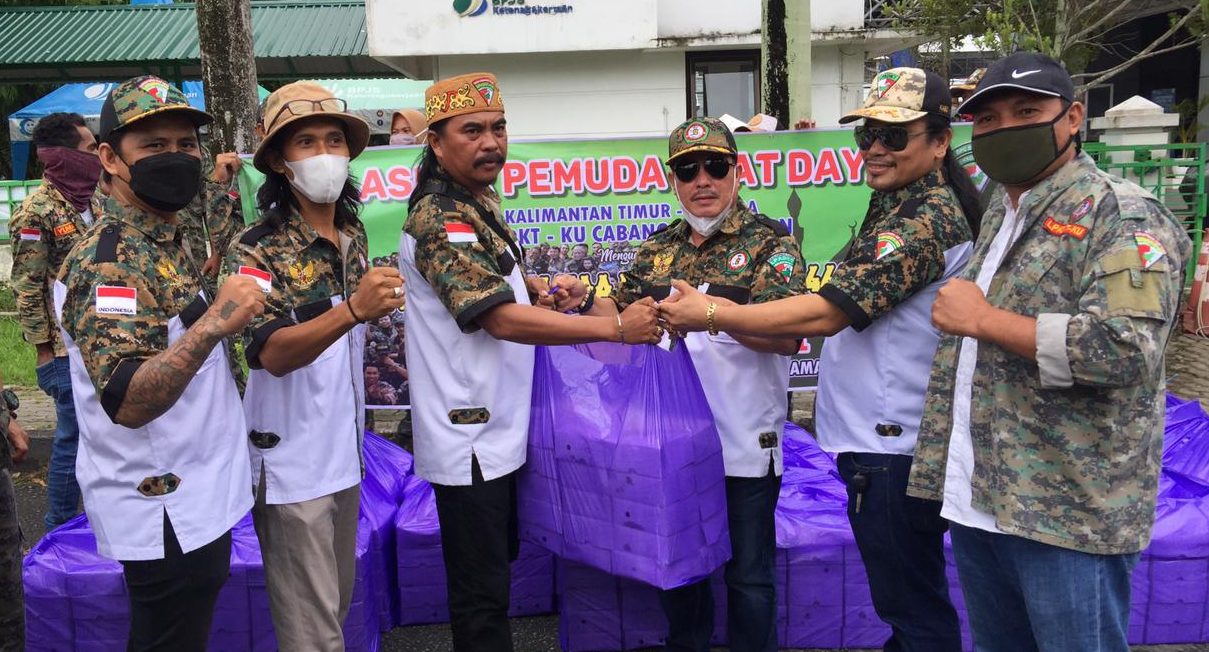 LPADKT-KU Berbagi, Sebar 1.000 Takjil se-Balikpapan