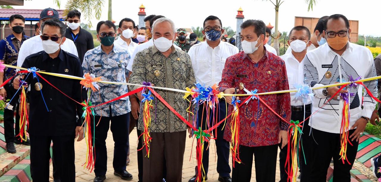 Isran-Hadi Tempuh 1.000 Km Hadiri 14 Acara