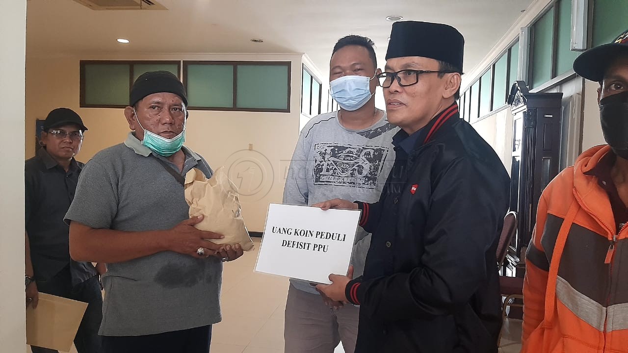 Penajam Defisit,  Warga Saweran 10 Kilo Uang Logam