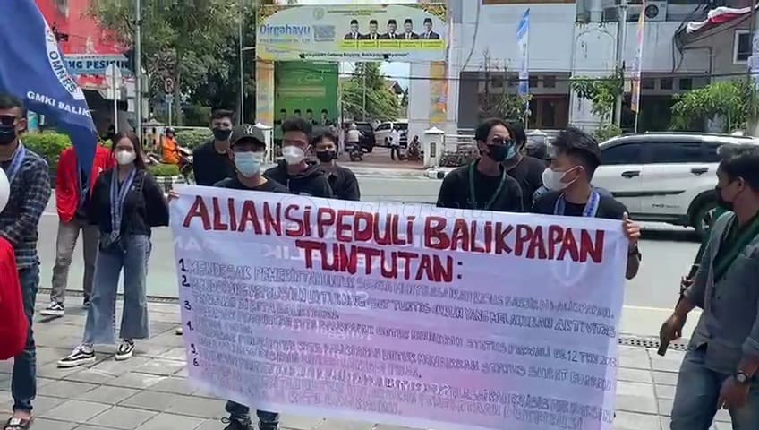 Aliansi Mahasiswa Peduli Balikpapan Desak Wali Kota Selesaikan Banjir dan Temuan Tambang Batu Bara