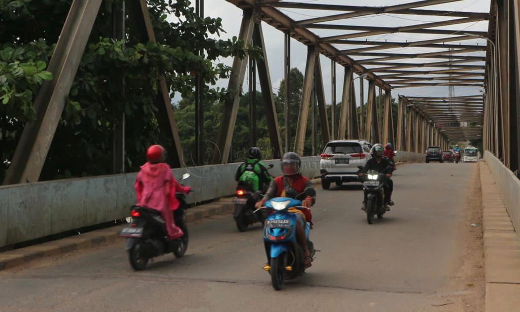 Perolehan Pajak Kendaraan Bermotor Lampaui Target