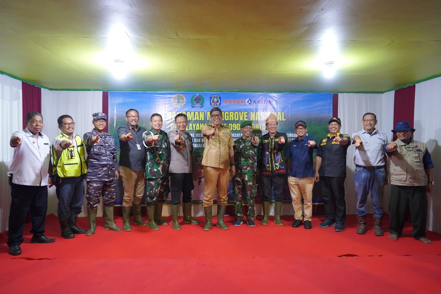 Pupuk Kaltim Salurkan 10 Ribu Bibit Mangrove