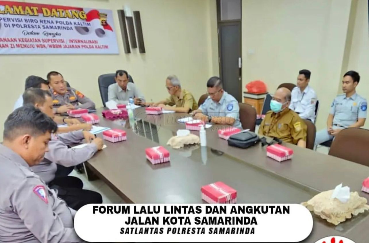 Satlantas Samarinda Gelar FGD bersama FLLAJ Sambut TPRS Korlantas Polri