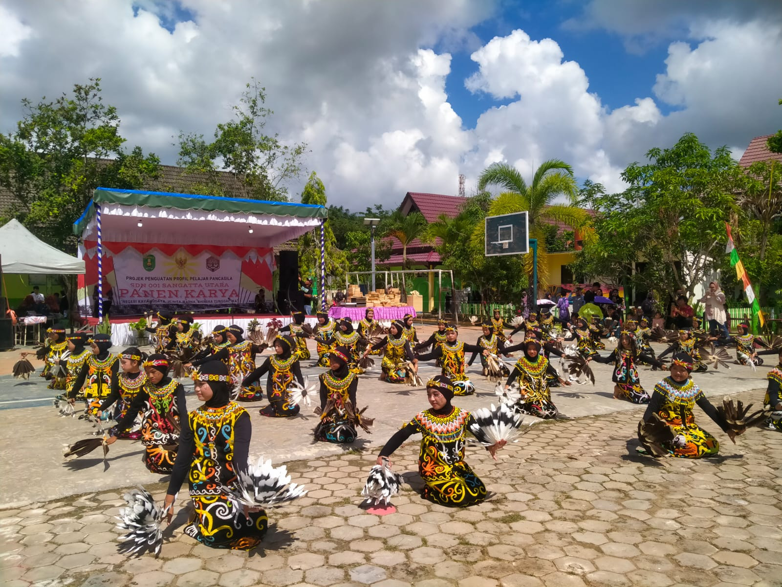 Murid SDN 001 Sangatta Utara Tampilkan Aneka Karya di Panen Karya P5