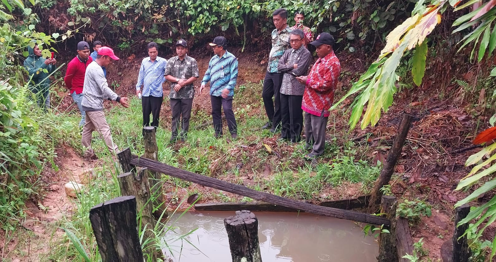 Respons Cepat Bupati Kutim Terima Keluhan Warga soal Air Bersih