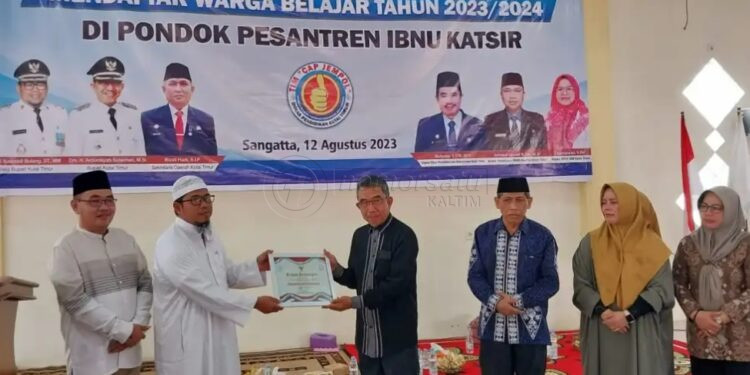 Sosialisasi Layanan Cap Jempol di Pondok Pesantren Ibnu Katsir