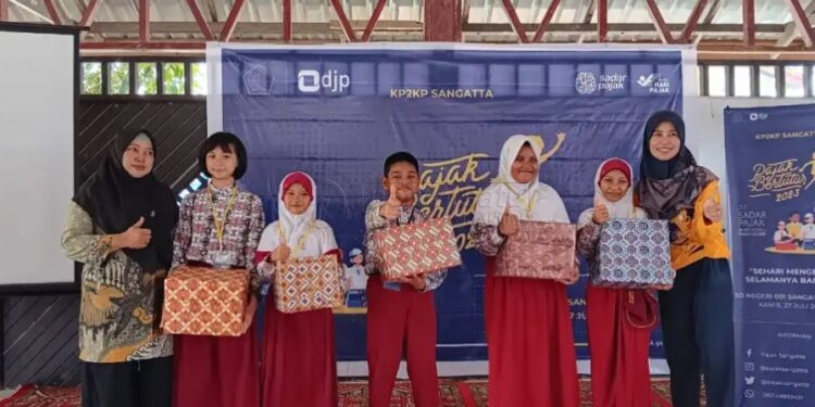 Kenalkan Pajak Sejak Dini, KP2KP Sangatta Sambangi SDN 001 Sangatta Utara