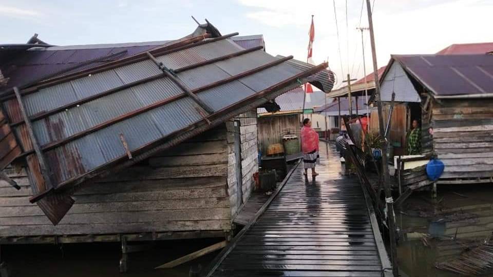 Puting Beliung Hantam 11 Rumah Warga Desa Sepatin Kukar, Tidak Ada Korban Jiwa