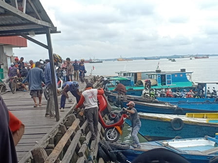 Pelabuhan Penyeberangan Balikpapan-PPU Ramai Berbuah Untung