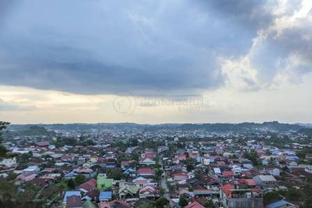 La Nina Berlangsung Sampai November, Para Pemuja Hujan Bersiaplah