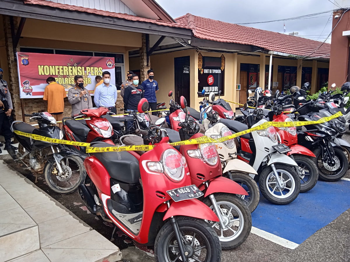 Aksi Curanmor 2 Pemuda, Gondol Belasan Unit Motor di PPU dan Paser