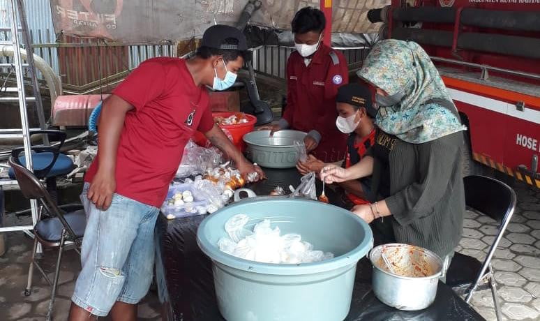 Bantu Pasien Isoman dengan Betulungan ala Lurah Sangasanga Dalam