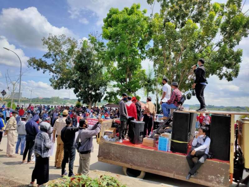 Aliansi Masyarakat Kukar Geruduk KPU, Tolak Rekomendasi Bawaslu RI