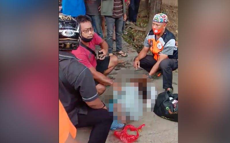 Diduga Depresi, Ibu Dorong Anak ke Drainase