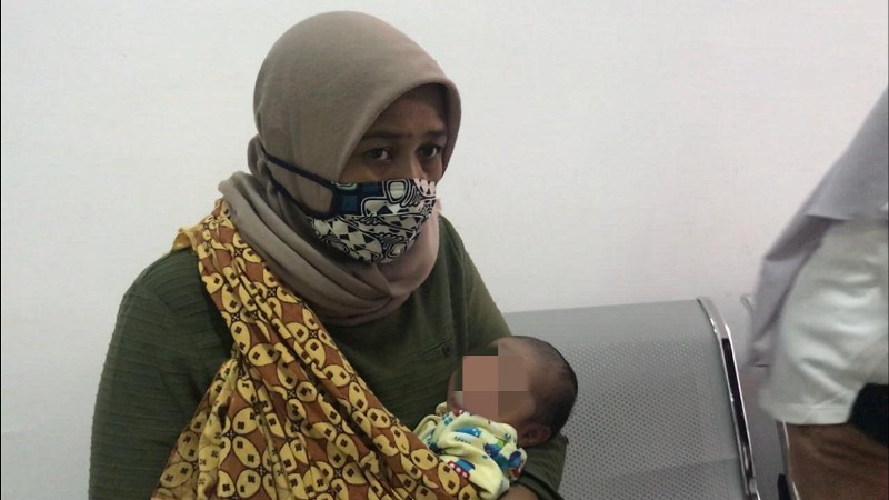 Malang, Bayi Berusia Tiga Minggu Menangis Air Mata Darah