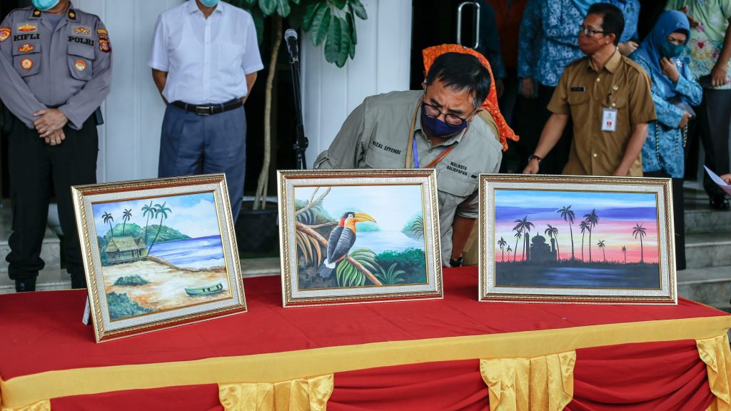 Lelang Lukisan, Wali Kota Balikpapan Ikut Membeli