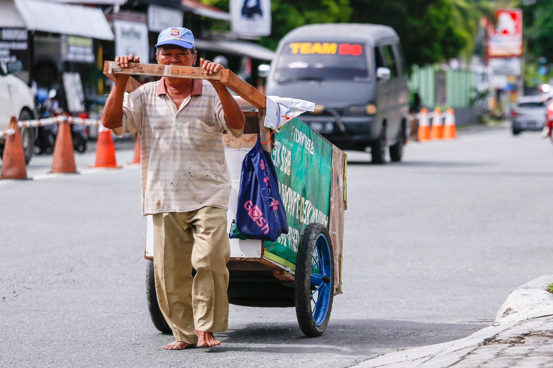 Momen Ramadan, Pemulung di Balikpapan Makin Ramai