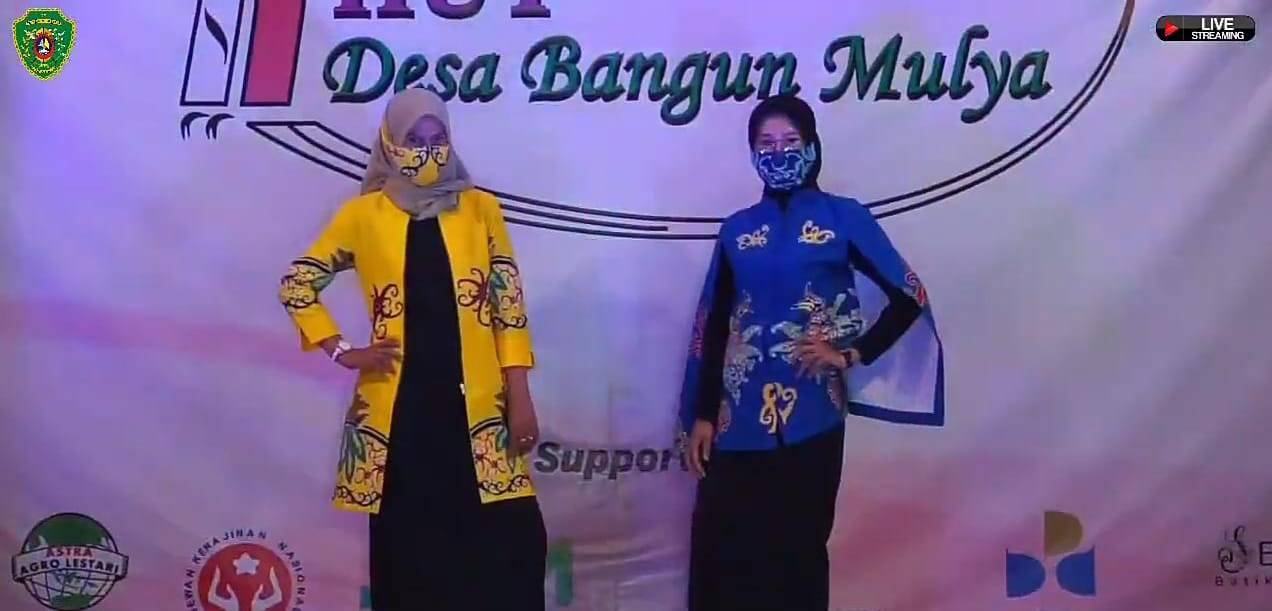 Fashion Show Batik Lokal PPU di HUT Desa Bangun Mulya