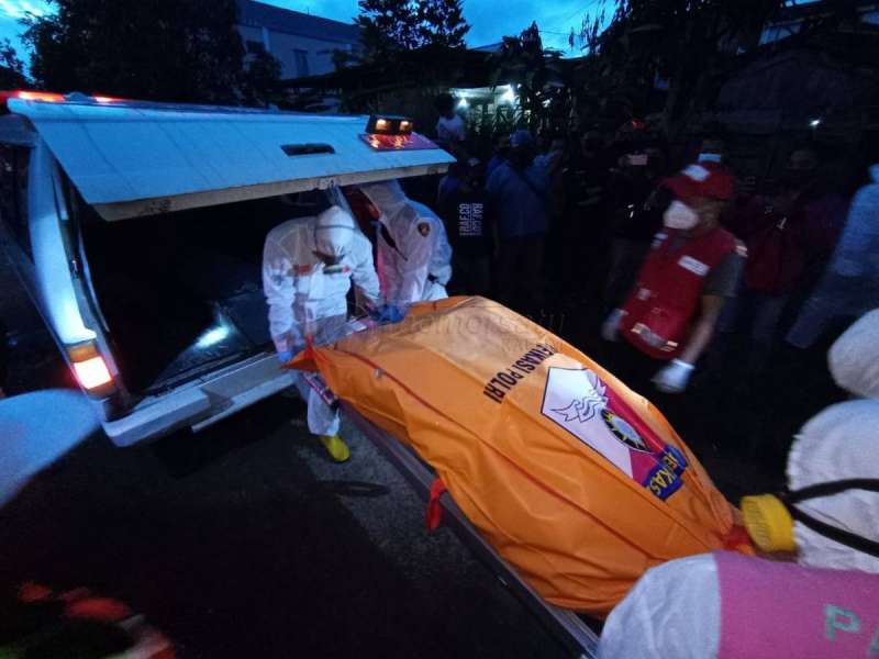 Warga Samarinda Digegerkan Penemuan Mayat Perempuan Tergantung di Rumah