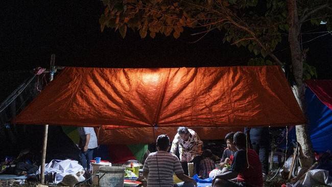 Bantuan Tak Merata, Pengungsi Korban Gempa Sulbar Butuh Makanan dan Obat-Obatan