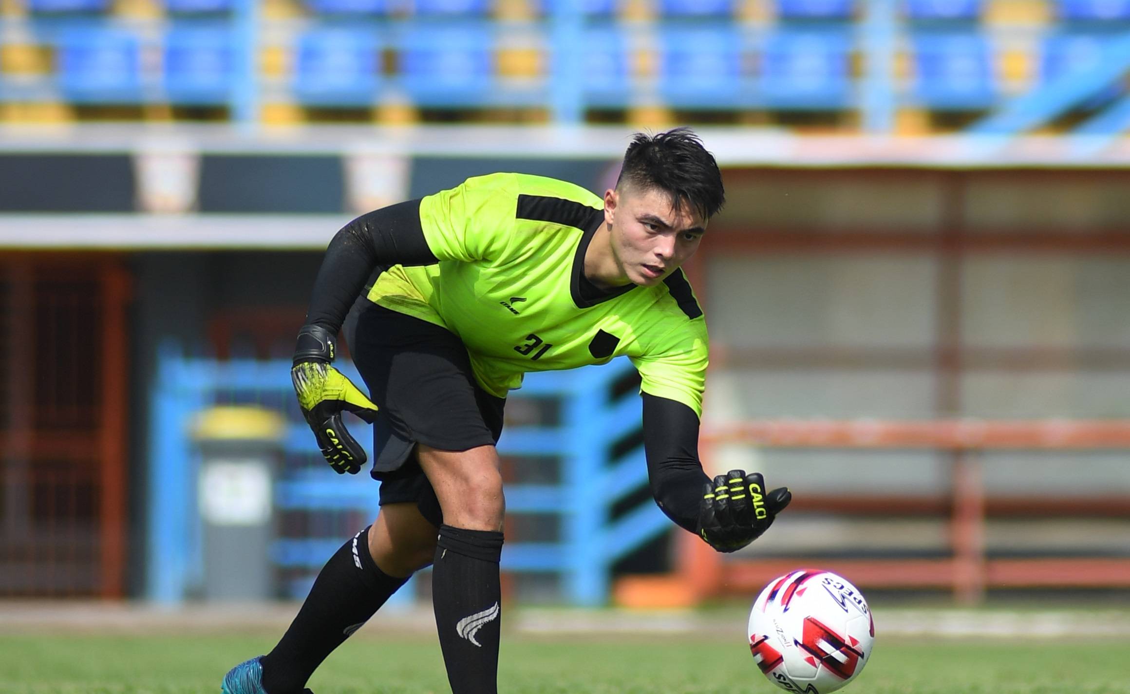 Kiper Borneo FC Gianluca Waspadai Kondisi Fisik