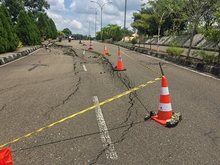 Jalan Ambles Depan RSUD Panglima Sebaya Belum Diprioritaskan Pemkab Paser