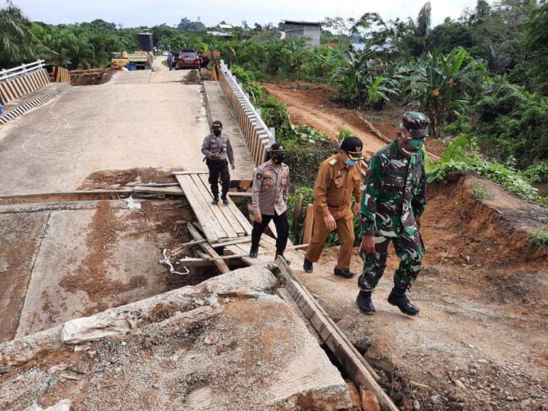 Ada Pungli di Jembatan Penjalin Tabang