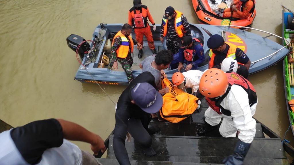 Tiga Hari Pencarian, Korban Kapal Ferry KMP Samboja Akhirnya Ditemukan