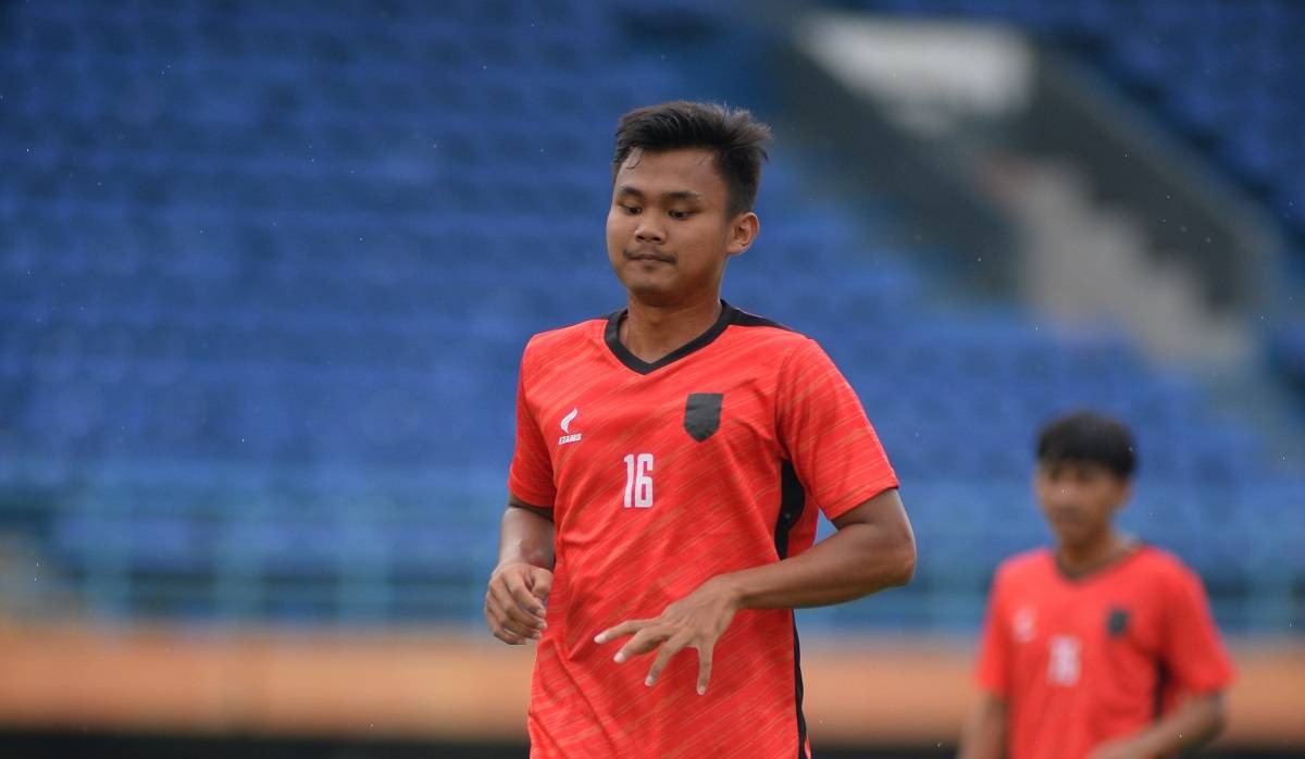 Bek Borneo FC Komang Teguh Intip Peluang Dapat Menit Bermain