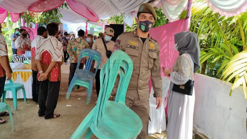 Gelar Hajatan Langgar Prokes, Satpol PP Angkut Kursi Si Empunya Acara