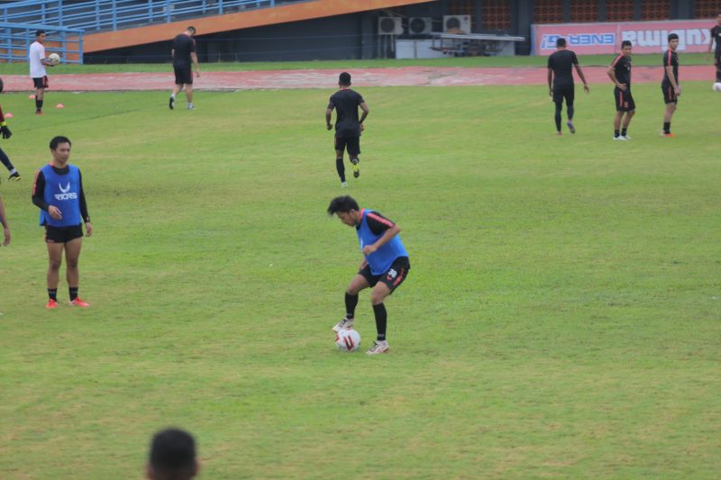 Lelahnya Pemain dan Aksi Pertama Gomez Melatih Borneo FC