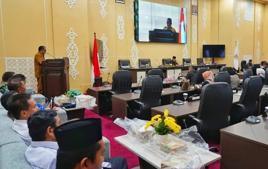 Sampaikan LKPj Tahun 2022, Sekda Laporkan Pencapaian Kinerja Pemkot Balikpapan