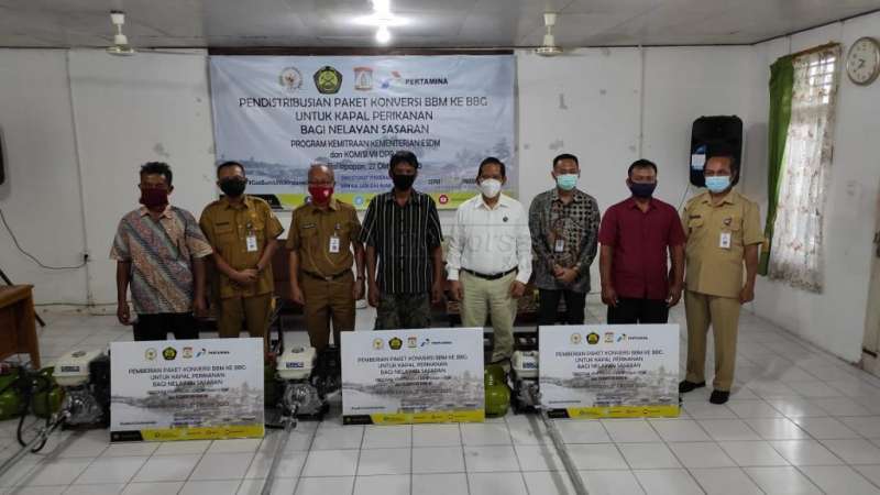 118 Nelayan Balikpapan Peroleh Bantuan Mesin dan Converter Kit